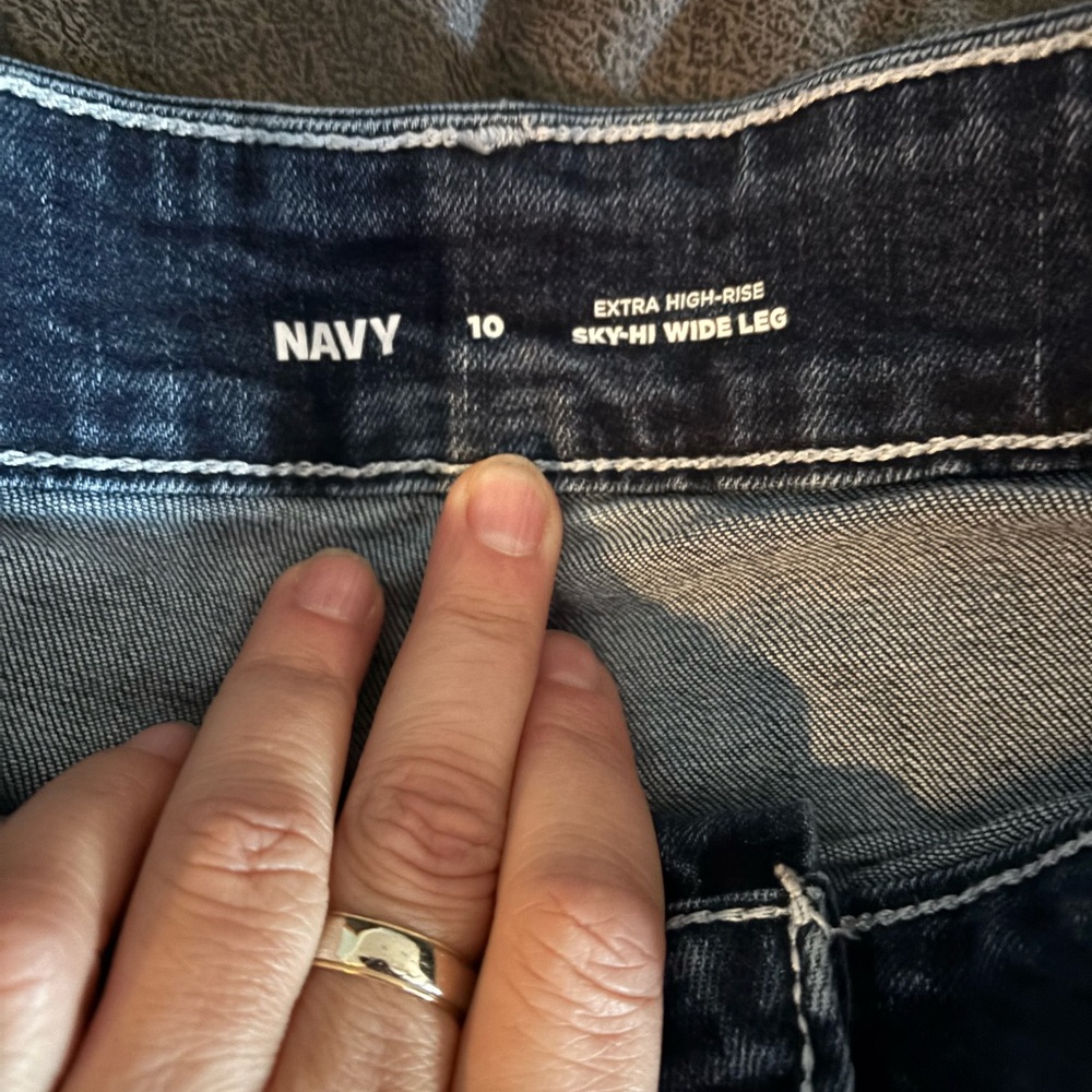 Old Navy Extra High-Rise Sky-Hi Wide Leg Jeans - Dark Wash